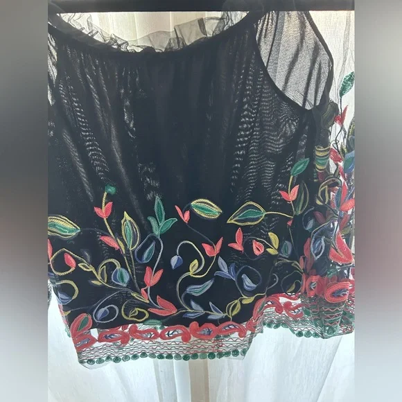 Black Off Shoulder Blouse with Flower Appliqué Details in Size S - Picture 3 of 7